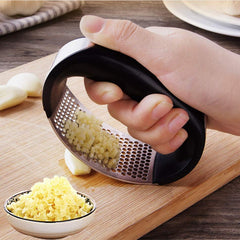 FleCrush™ | Unleash Flavorful Feats with the Ultimate Garlic Press