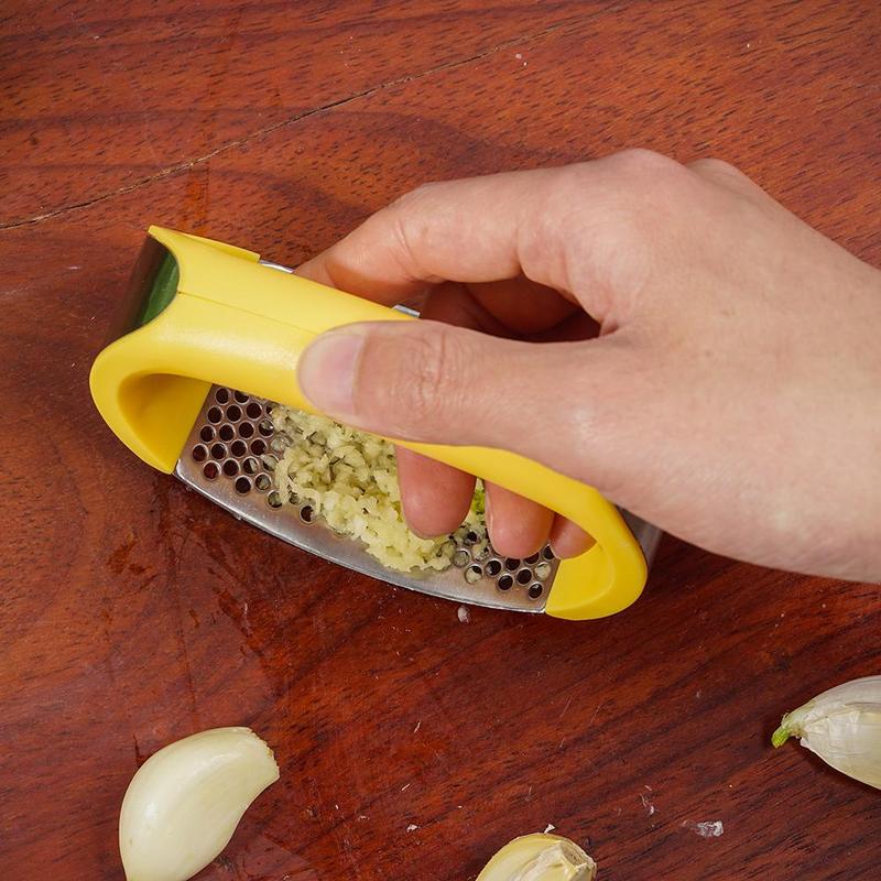 FleCrush™ | Unleash Flavorful Feats with the Ultimate Garlic Press