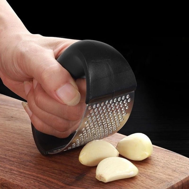 FleCrush™ | Unleash Flavorful Feats with the Ultimate Garlic Press